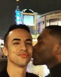 And it’s official. ♥️