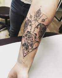 Also, planet mercury is the ruler of gemini which is why gemini men and women are often energetic. Unique Gemini Zodiac Tattoos Meaningful Gemini Tattoos For Females Novocom Top