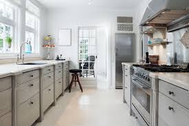 multibrief: modern traditional tops the