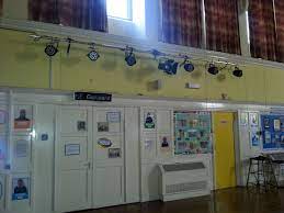 Wall Mounted Lighting Bar At The Back Of A School Hall With 6 X Pro Led Par Fixtures And 1 X Super Bright Led F Bar Lighting Wall Mounted Light Stage Lighting