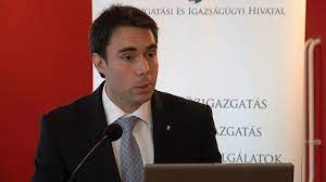 Biró marcell bálint начал(а) читать. Lazar Tul Eros Lett Orban Hivatalnokra Bizza Az Uj Kancellari Hivatalat 168 Hu