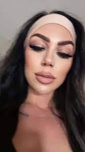 Miranda Suggs's Instagram, Twitter & Facebook