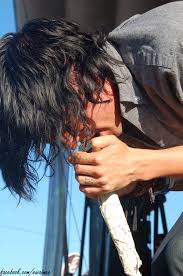 Kellin Quinn He Has His Wife S Initial Tattooed On His Finger Instead Of A Ring 3 Initial Tattoo Kellin Quinn Initials