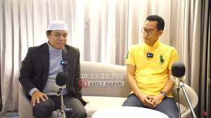 M basir saat, profile picture. Profil Sugi Nur Raharja Alias Gus Nur Pendakwah Nyentrik Kontroversial