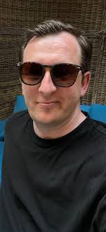 Inviting singles to visit Italy