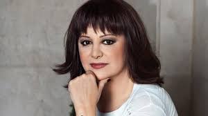 Η επιστήμη δεν έχει πάντοτε λύσεις για. Maria Xoyklh Gia Ton Karkino Toy Mastoy Einai San Na Mpaineis Se Ena Skoteino Dwmatio Me Agria 8hria