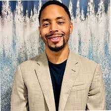 Bernadette Singleton's Instagram, Twitter & Facebook