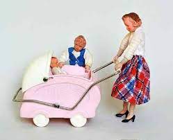 puppenhauswelt 50er puppen kinderwagen puppen puppenhaus puppen