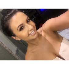 Ellena Smith (@ellenaasmith)