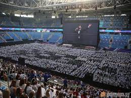 Новый стадион футбольного клуба зенит. Gazprom Arena I Rekordnyj Patrioticheskij Ekstaz V Peterburge Speli Dlya Knigi Ginnessa Obshestvo Novosti Sankt Peterburga Fontanka Ru