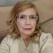 Daniele Borges Schroeder