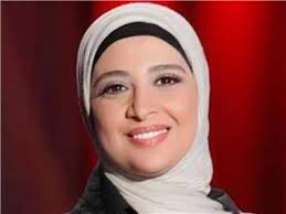 السلام عليكم انا متزوجه من عامين ونصف حياتي مع زوجي مستقرة هو منفتح شويتين انا من جنسيه عربيه وهو خليجي بدأت المشكله يوم اخدني معه لاحدى الدول الاوروبية وهناك طلب منى ان كون بدون حجاب وان يكون البس قصير او عريان بحجة ان اكون متماشية مع طبيعه البلد. Ø¨Ø§Ù„ÙÙŠØ¯ÙŠÙˆ Ù‚ØµØ© Ø­Ù†Ø§Ù† ØªØ±Ùƒ Ù…Ø¹ Ø§Ø±ØªØ¯Ø§Ø¡ Ø§Ù„Ø­Ø¬Ø§Ø¨ Ø¨ÙˆØ§Ø¨Ø© Ø£Ø®Ø¨Ø§Ø± Ø§Ù„ÙŠÙˆÙ… Ø§Ù„Ø¥Ù„ÙƒØªØ±ÙˆÙ†ÙŠØ©