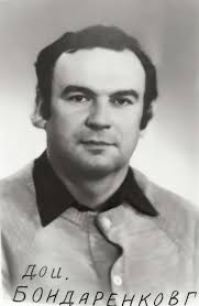 4 вересня 1984 року на розі вул. Воровського (Бульварно-Кудрявська) та  Ярославів вал відкрилося кафе "Львівська брама". Асортимент кафе на той час  був вельми "продвинутий", адже директором закладу був колишній дублер  Київського "Динамо",