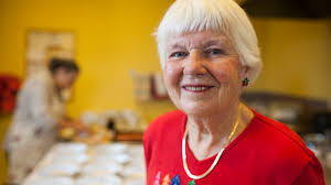 Mme St-Cyr: 42 ans de petits plats pour la Popote roulante