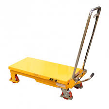 Lever des charges jusqu'à une hauteur pratique pour optimiser les taches de manutention. Table Elevatrice Manuelle Charge 150 Kg