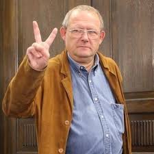 Tego samego dnia michnik rozmawiał o korupcyjnej propozycji z premierem leszkiem millerem i prezydentem aleksandrem kwaśniewskim. Adam Michnik Michnikgw Twitter