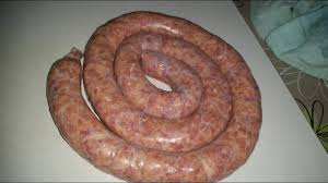 Vedeti aici o selectie de retete festive, un ghid. Cum Se Prepara Carnatii De Casa Youtube