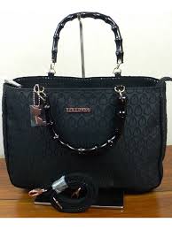 19 pour 2019, l'année de naissance de ce modèle. Suchenik Policaj Mech Sac A Main Lollipops Nouvelle Collection Kristysellarspoleartist Com