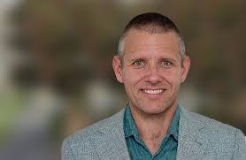 Matt Linger's Instagram, Twitter & Facebook