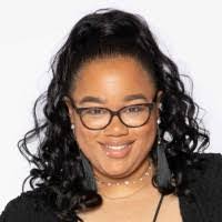 Shalon Davis's Instagram, Twitter & Facebook