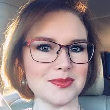 Shannon Pettigrew's Instagram, Twitter & Facebook