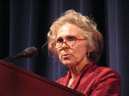 Mary Cornish's Instagram, Twitter & Facebook