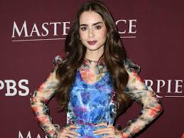Lily jane collins was born in guildford, surrey, england. How Much Lily Collins Engagement Ring Is Estimated To Be Worth