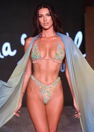 Alexis Rupp - Free pics, galleries & more at Babepedia