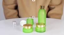 120ml Empty Green Frosted Glass Toner Bottle With Gold Plating Lid for Storing Skin Care Toner