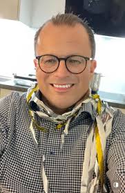 wolfgangbrozio #salesmanager #success #verkaufen #management #leadership  #salesbro #winwin #kreativ #intuitiv #queerdenken #neudenken #akquise  #kaltakquise #wandel #Vertrauen #handel #Zuversicht…