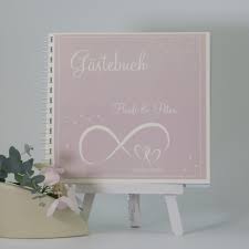 Dafür stellen wir euch unzählige möglichkeiten vor, das gästebuch wirklich außergewöhnlich und originell zu gestalten. Gastebuch Unendlich Rosa Creme Ringbuch Mit Romantischem Design