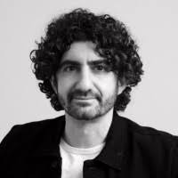 1500+ profilů „Toia“