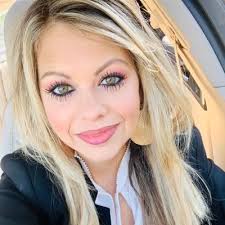 Cassie keen (@CassieKeen)