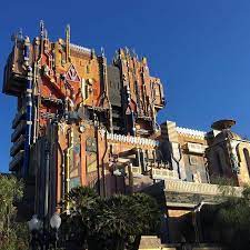 Every Time I Ride Guardians Of The Galaxy I Like It More And More Way Better In Every Way Than Dcas Old Tow Tower Of Terror Theme Park Guardians Of The