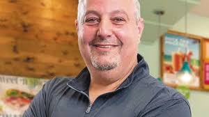 Tropical Smoothie Cafe launches summer events with focus