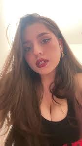 Diana Manuel's Instagram, Twitter & Facebook