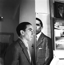 La última encuesta pulso ciudadano, de activa research, arrojó que franco parisi encabeza el listado de preferencias para que sea el próximo presidente de la república de chile. Ico Parisi Among The Cassina I Maestri Collection