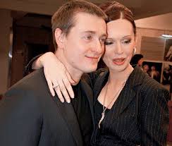 [[file:blank300.pngсергей безруков в 2016 году. Zhenshiny Sergeya Bezrukova Byvshie I Novaya Deti Tajny Lichnoj Zhizni Aktera Foto Stati