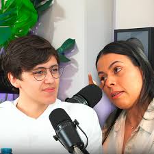 DE PERIODISTA A ÉXITO EN YOUTUBE: ASÍ ES VIVIR DE LAS REDES SOCIALES