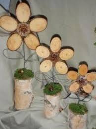 Basteln Mit Baumscheiben 1000 Ideen Zu Holzscheiben Auf Pinterest Protokolle Holzkunst Und Diygartendekorat In 2020 Holzblumen Holzscheiben Basteln Mit Holz