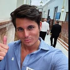 David Delucca's Instagram, Twitter & Facebook