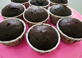 75 gr tepung terigu100 gr gula pasir25 gr coklat bubuk30 gr kacang mete cincang30 gr coklat masak pekat cincang80 gr mentega2 butir telur ayam1/4 sdt baking powderbutercream untuk hiasan. Cup Cake Kukus Cokelat Steemit
