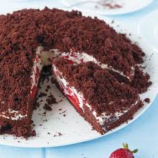 Weil mit pudding alles besser schmeckt, weil erdbeeren und vanille ein traumpaar sind und weil wir es einfach können. Schoko Erdbeer Vanille Torte Rezept Essen Und Trinken