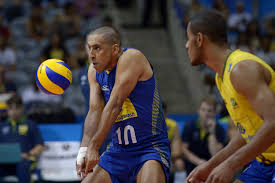 Nem o lendário kanela, do basquete bicampeão mundial, nem o hiper vitorioso lula, que reinou durante 11 anos no santos de pelé, por tantas vezes campeão. Melhor Do Volei Eleito Melhor Jogador De Volei De 2015 Serginho Recebera Homenagem
