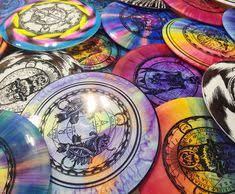 It is very important to check the specifications of the shoes to know the durability, reliability, interior and outer shape properly. Sexy Discs