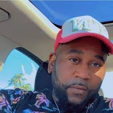 Elvin Camacho's Instagram, Twitter & Facebook