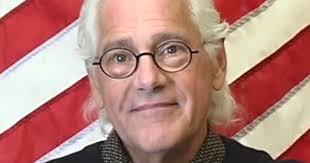 As medic, musician, Searcy helped fellow soldiers in Vietnam