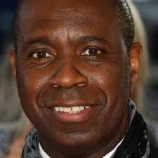 Darius Davies · Comedian & Speaker Directory · Comicus