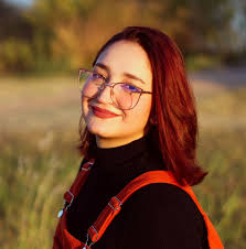 This queue is WILD! 🧡🧡🧡🧡🧡🧡🧡🧡🧡🧡🧡🧡