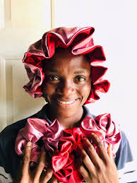 2-in-1 Style + Adjustable Comfort? Yes, please! ✨ Our Adjustable Reversible  Bonnets are the perfect blend of fashion and function! Get TWO beautiful  looks in ONE bonnet — just flip it inside